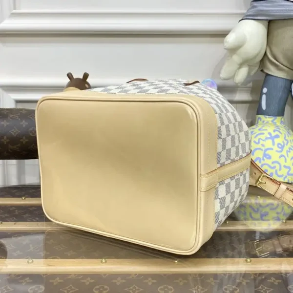 Louis Vuitton Noe  Bucket White Grid MM - Image 5