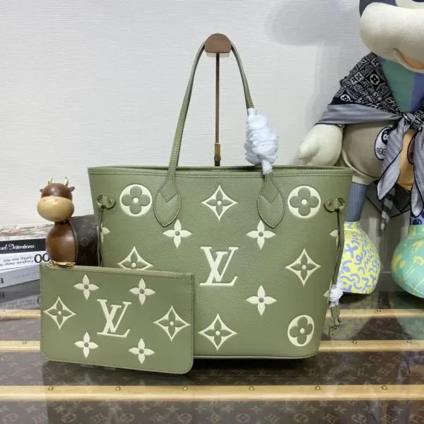 Louis Vuitton Neverfull MM Green - Image 7