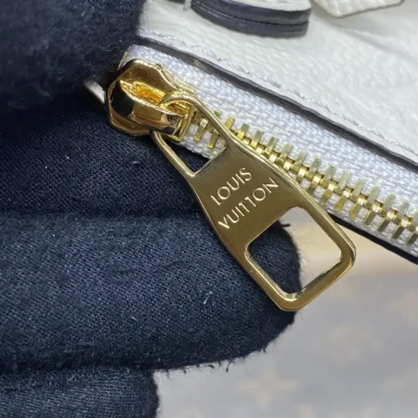 Louis Vuitton Loop Hobo White - Image 4