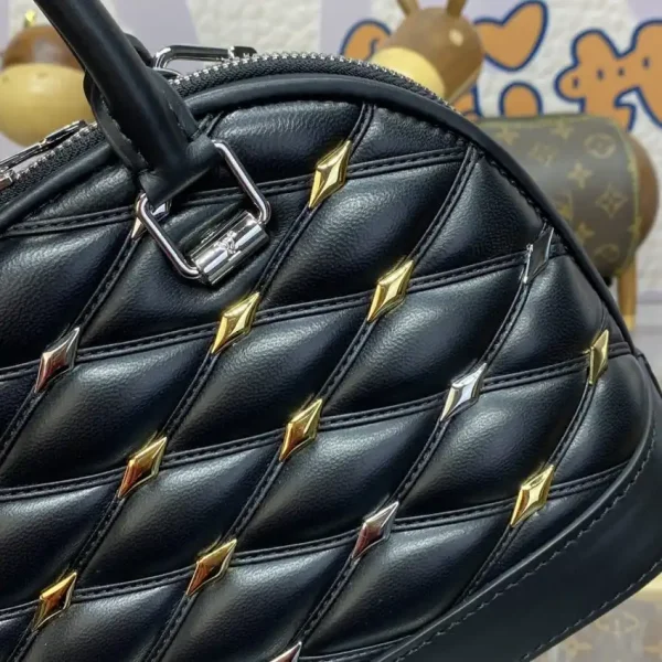 Louis Vuitton Alma BB Black - Image 3