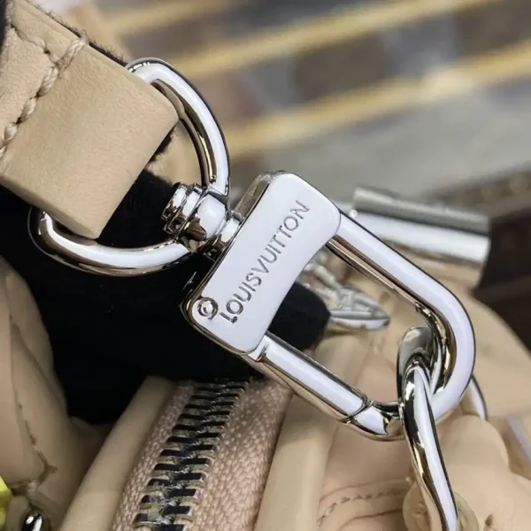 Louis Vuitton Alma BB Nude Pink - Image 7