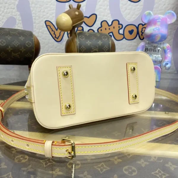 Louis Vuitton Alma BB Checkered - Image 10