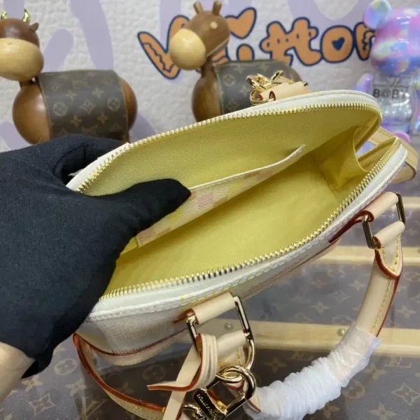 Louis Vuitton Alma BB Checkered - Image 7