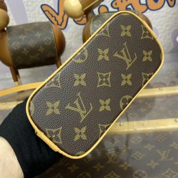 Louis Vuitton Alma Nano - Image 9