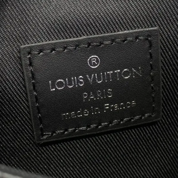 Louis Vuitton Saumur Shoulder Bag - Image 4