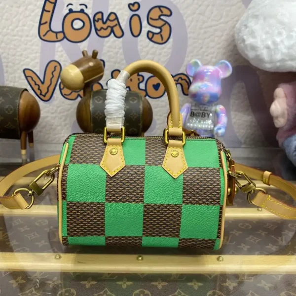 Louis Vuitton Speedy 18 Green Grid - Image 6
