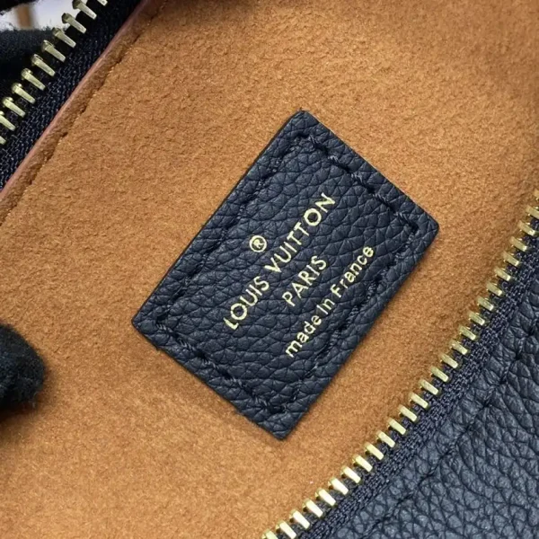 Louis Vuitton Bumbag Low Key Black - Image 3