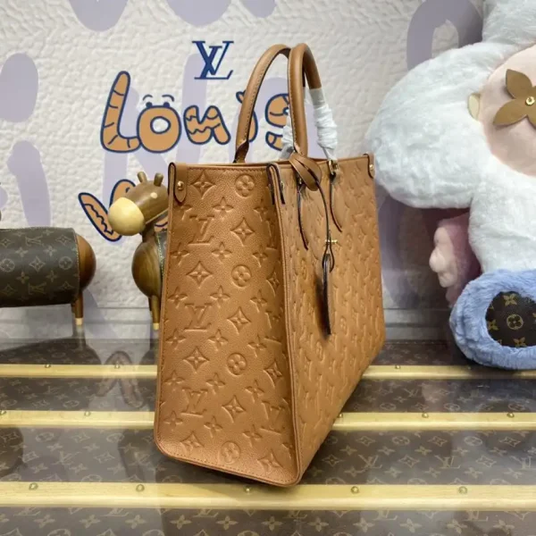Louis Vuitton OnTheGo Brown - Image 2