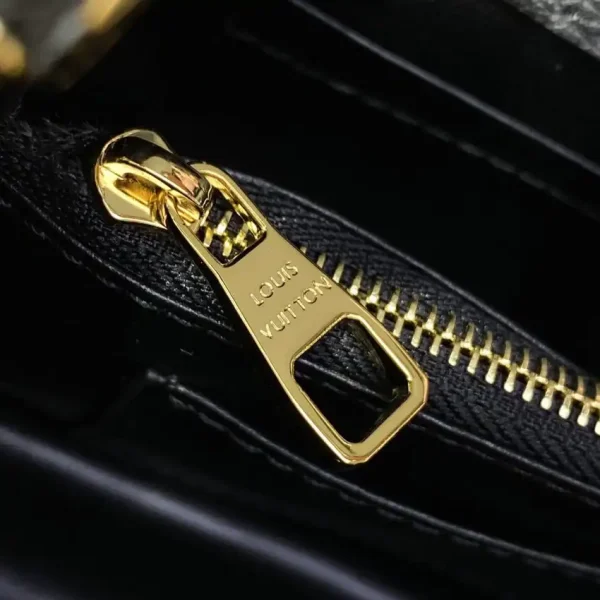 Loius Vuitton Capucines East West Black - Image 7