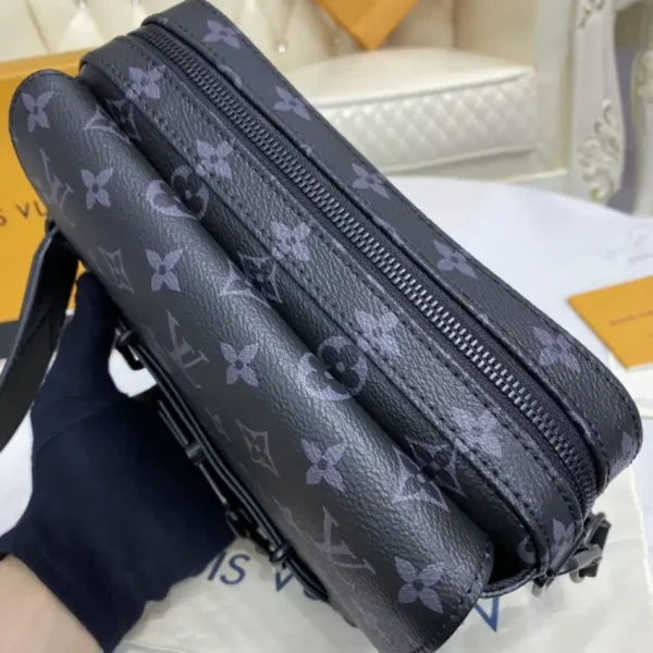 Louis Vuitton Steamer Messenger Black Canvas - Image 9