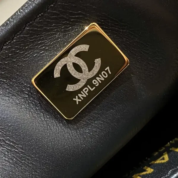 CHANEL CF Handle Black - Image 8
