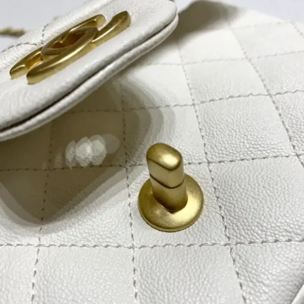 CHANEL CF Handle White - Image 8