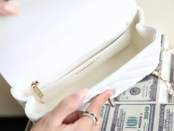 CHANEL CF 20 cm Handle White - Image 2