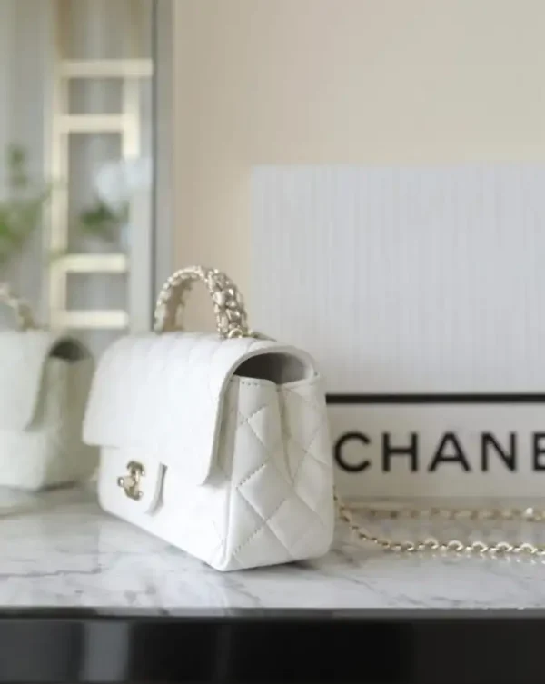 CHANEL CF 20 cm Handle White - Image 7