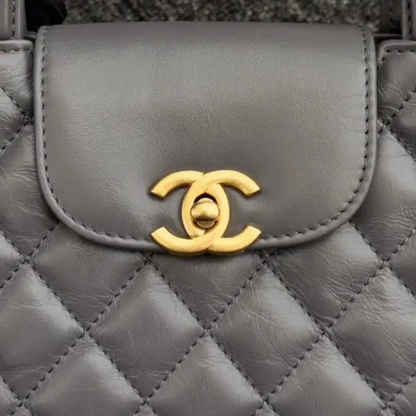 CHANEL 23k Kelly Grey - Image 5