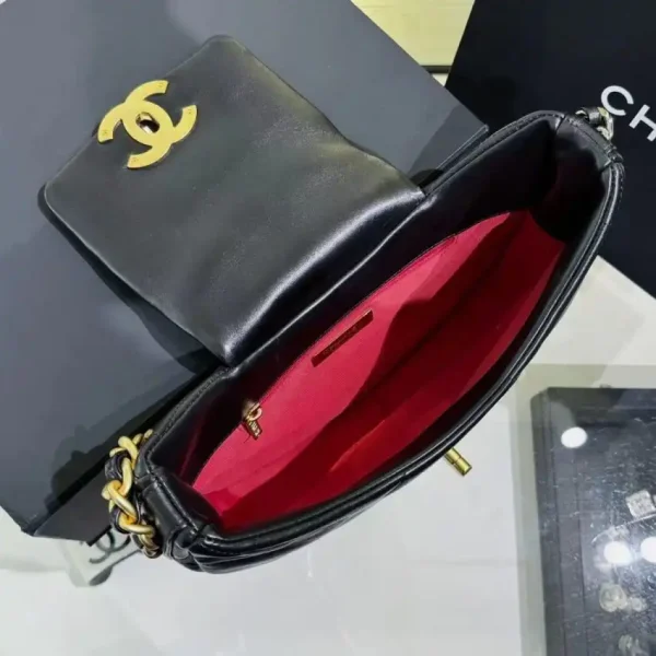 CHANEL 24c Half Moon Bag - Image 12