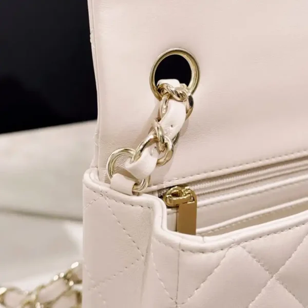 CHANEL Classic Flap 20cm Beige - Image 5