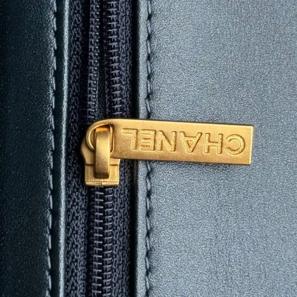 CHANEL Classic Flap 20cm Denim - Image 10