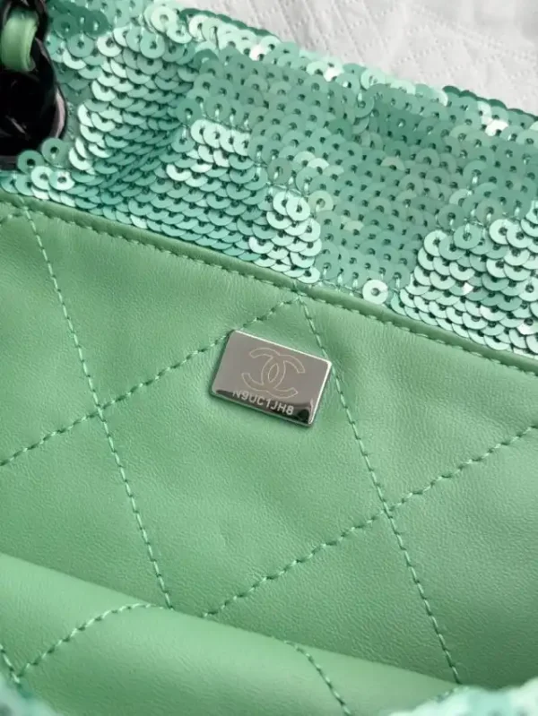 CHANEL Sequin Shoulder Bag Green - Image 8
