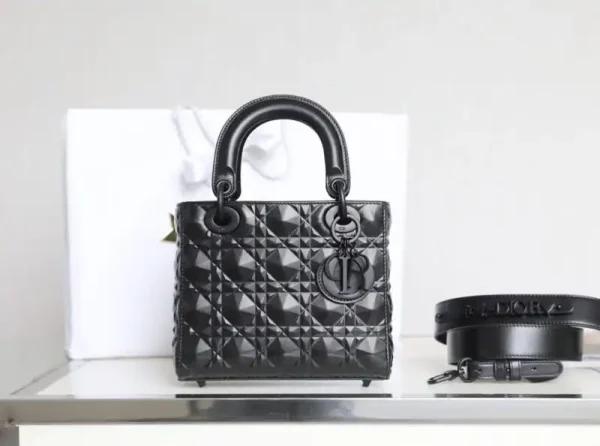 Lady Dior Ultramatte Black  Grid ABC