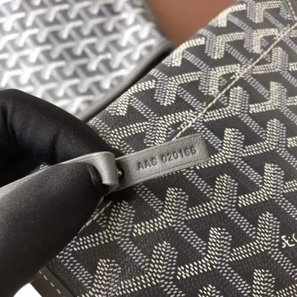 Goyard Anjou PM Grey - Image 8