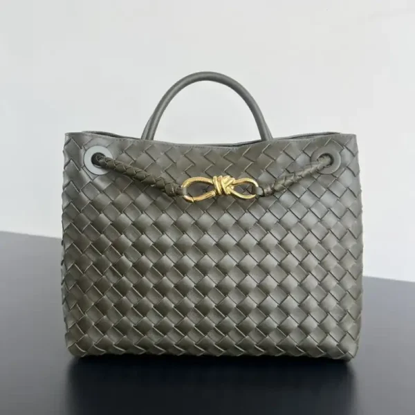 Bottega Veneta Andiamo Medium - Image 2