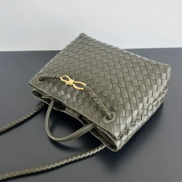 Bottega Veneta Andiamo Medium - Image 5