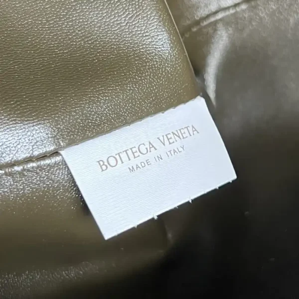 Bottega Veneta Wallace Lunch Bag - Image 10