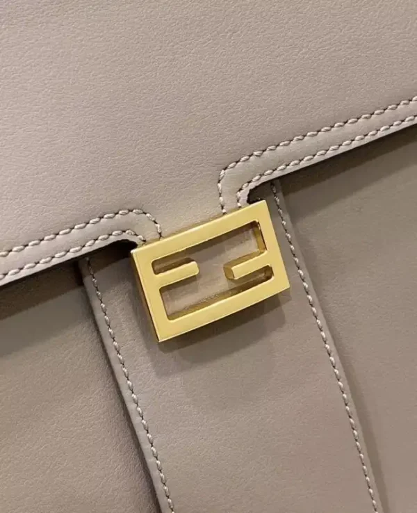 Fendi Peekaboo With Patch Pocket Beige - Image 6