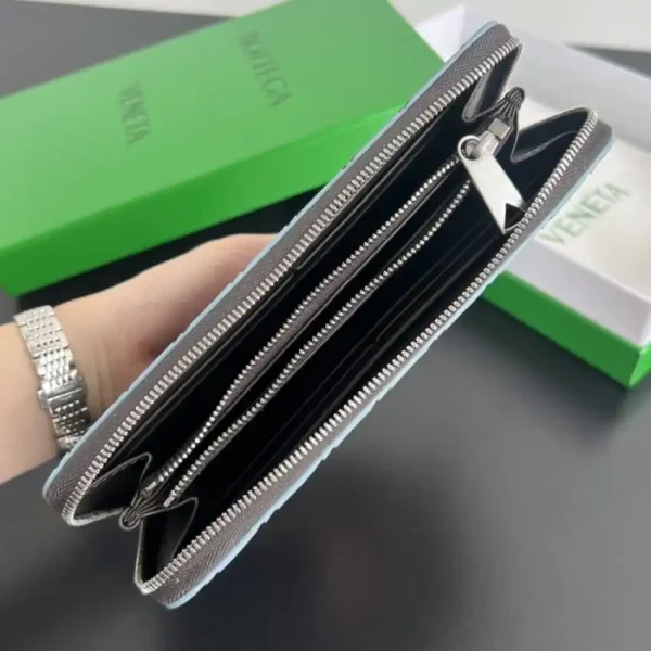 Bottega Veneta Zip Long Wallet - Image 3