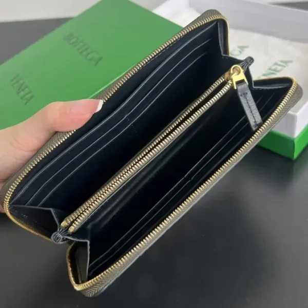 Bottega Veneta Zip Long Wallet Green Grid - Image 8