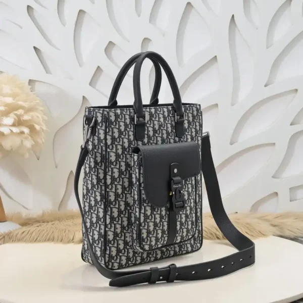 Dior Saddle Shopping Tote Oblique - Image 4
