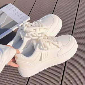 2024 Woman Sports Platform Shoe Mesh Lace Up Ladies Casual Fashion Female Vulcanize Shoes Footwear Sneakers for Women 40