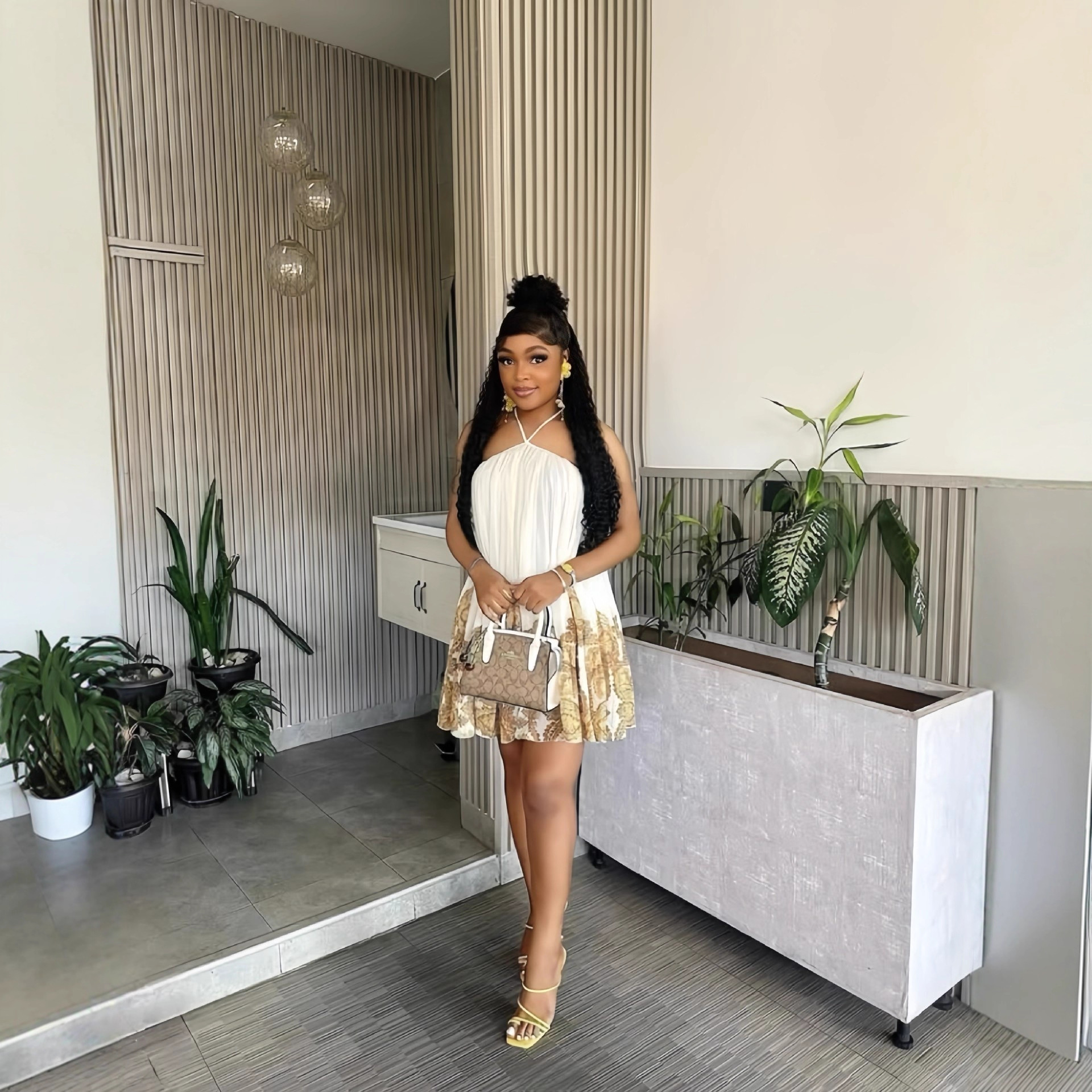 Women's clothing 2025 winter new sleeveless off shoulder hanging neck pleated sexy backless short dress - Image 3