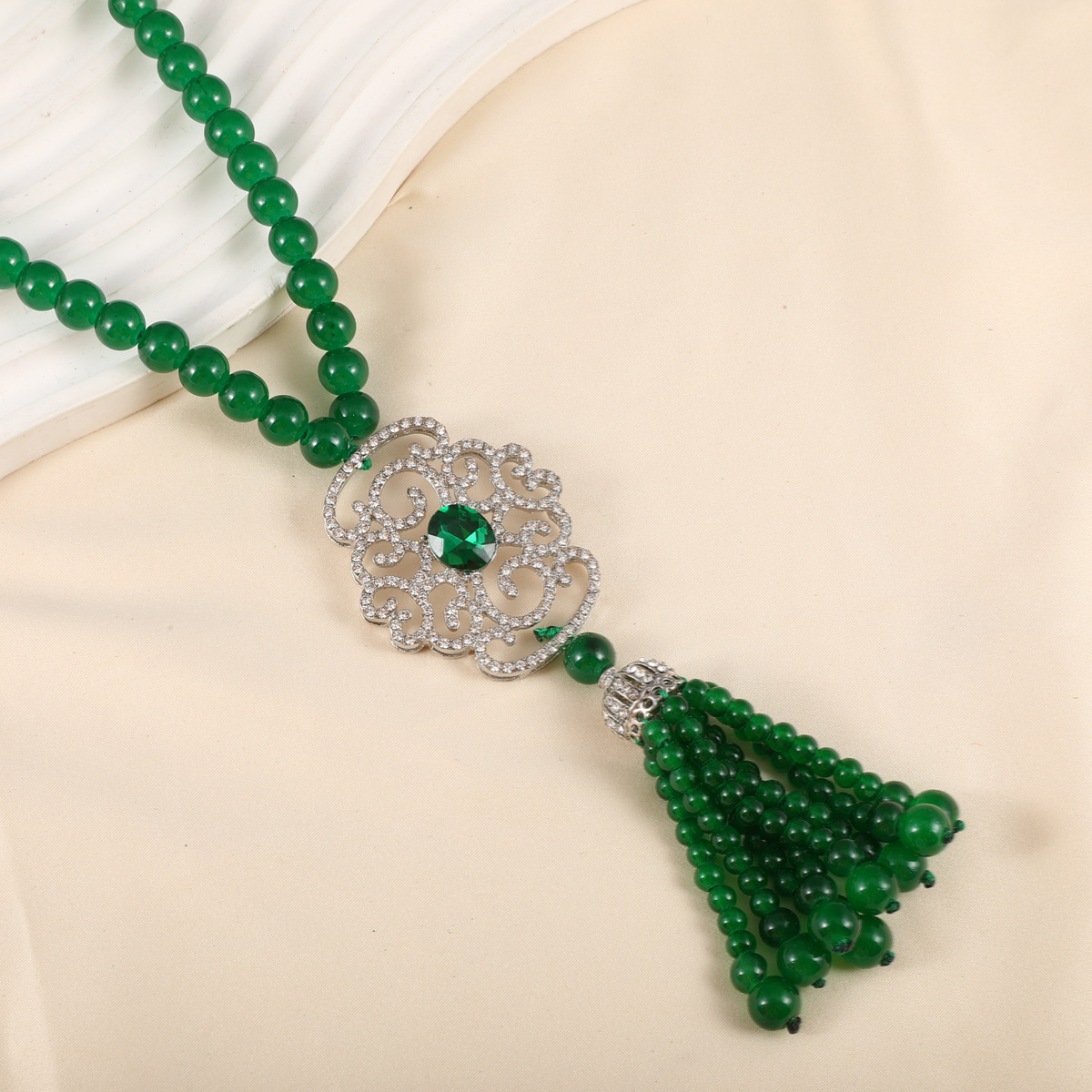 Irregular pendants sweater chain light luxury high-end simple elegant elegant autumn and winter long necklace - Image 3