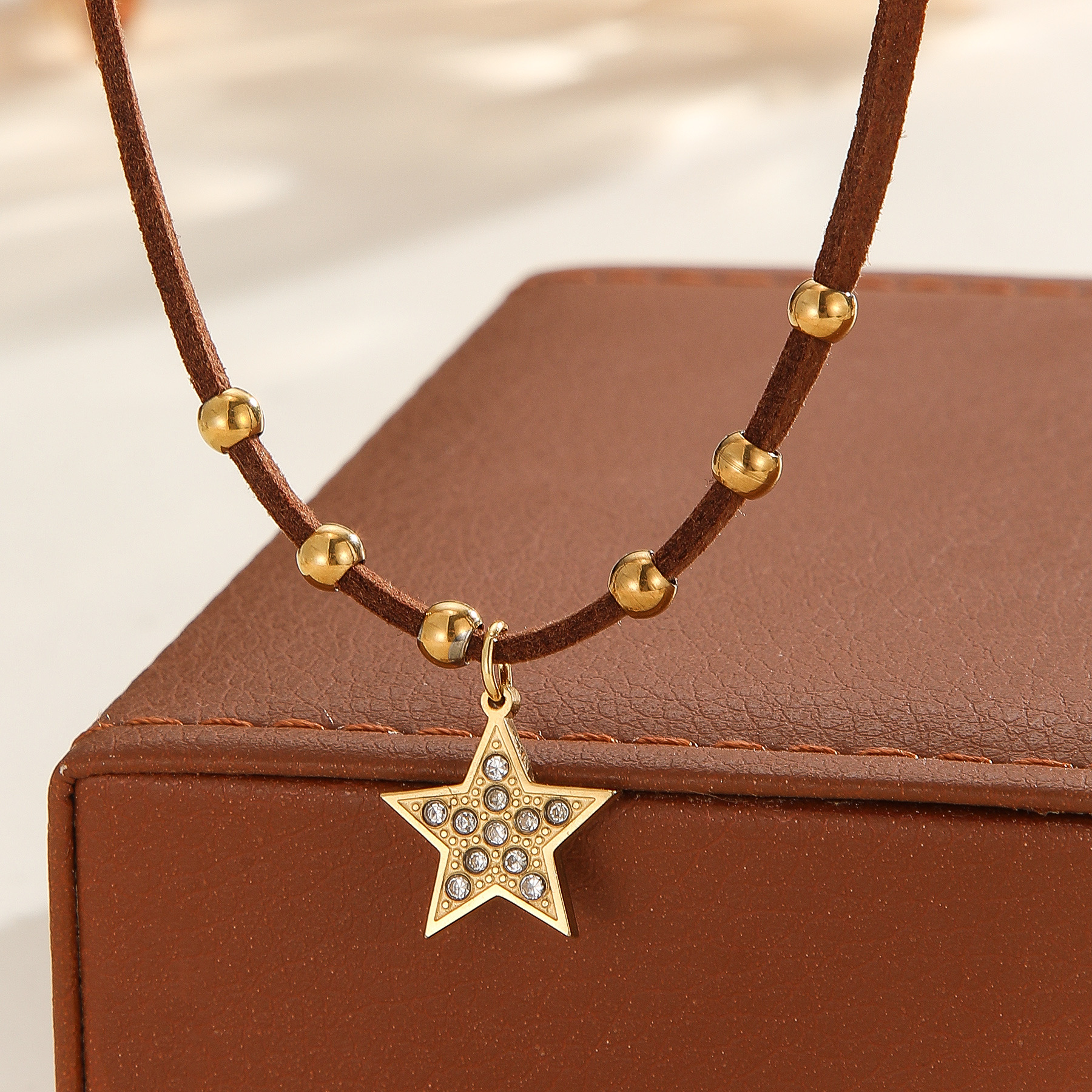 Retro style leather rope round beads Maillard necklace light luxury trendy design five-pointed star pendant sweater chain - Image 7