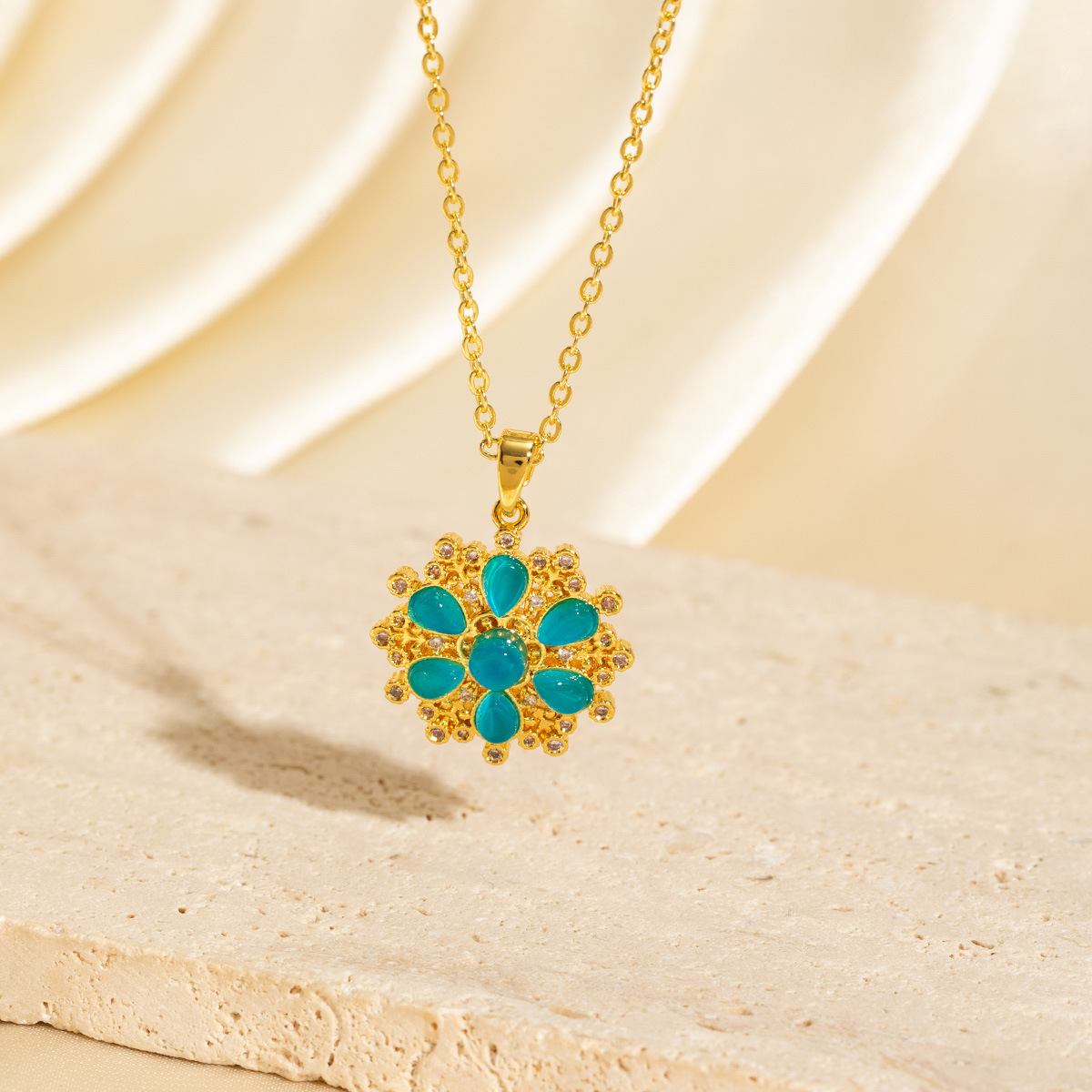 Christmas snowflake series atmosphere necklace multi-color gem diamond-embedded exquisite high-grade clavicle - Image 3
