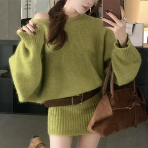 Autumn and Winter inner bottoming sweater hip skirt 2025 new Korean style off-shoulder long sleeve dress for women