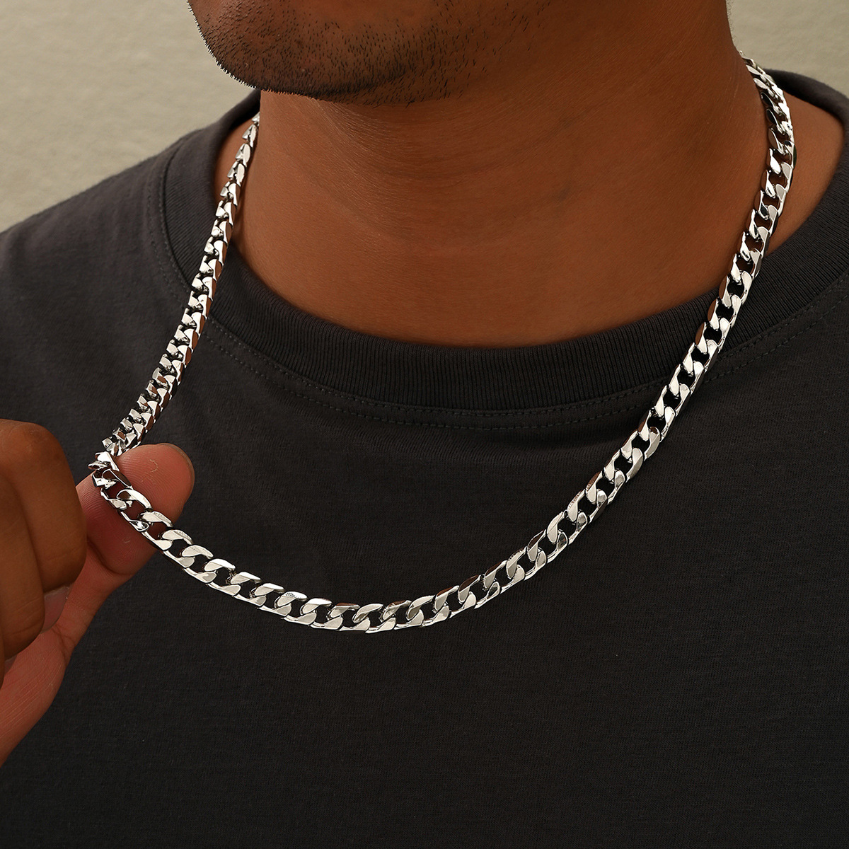 Men's ornament hip hop necklace autumn winter sweater sweater chain men's versatile basic necklace jewelry