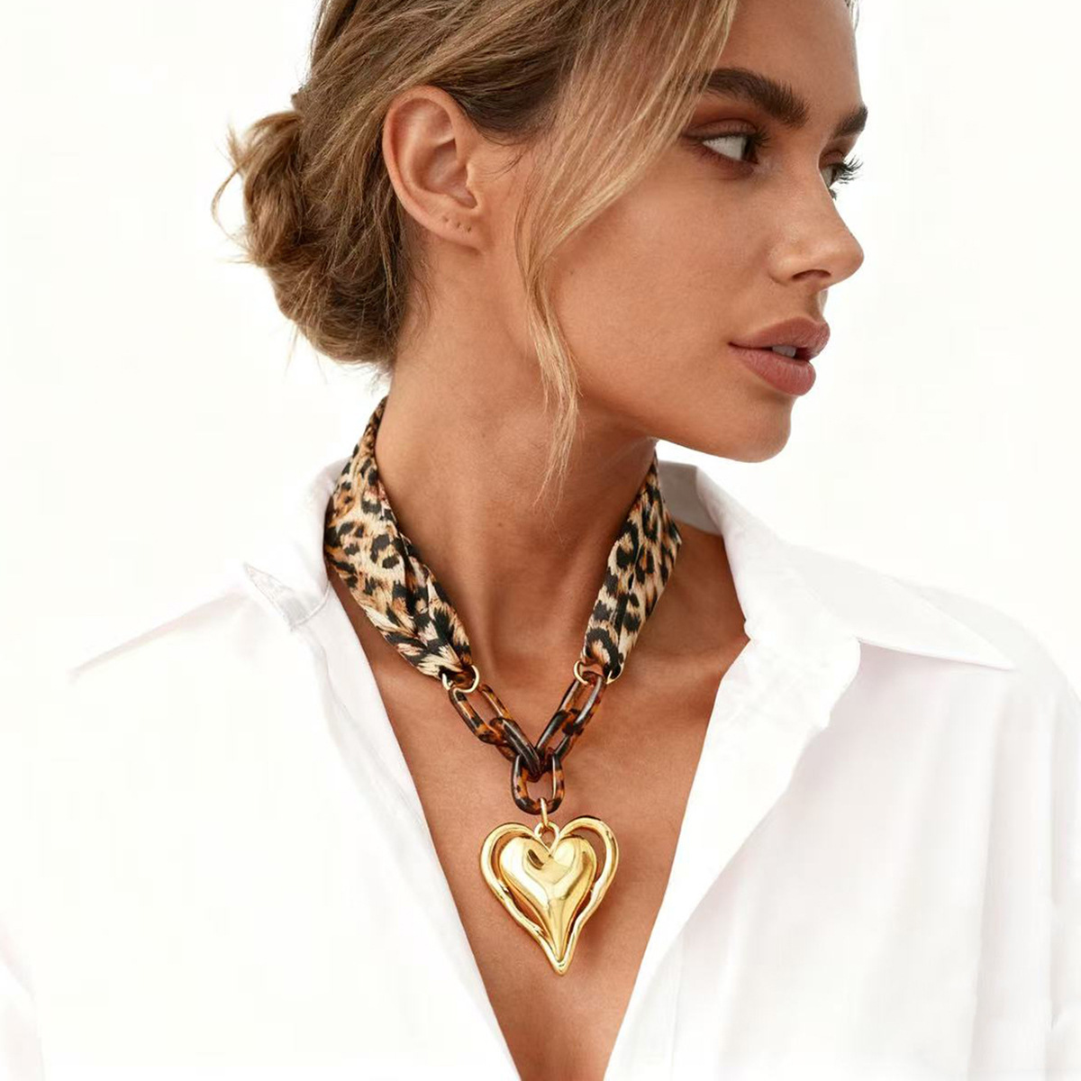 Ornament stainless steel leopard print love pendant necklace simple fashion personality affordable luxury design bracelet - Image 2