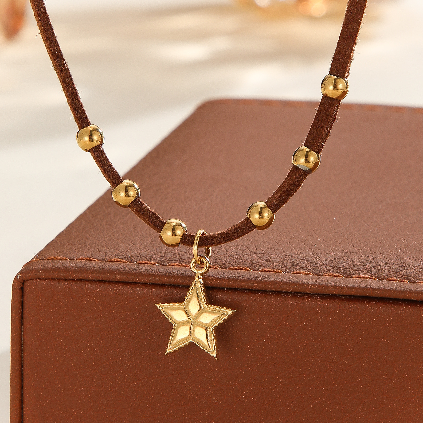 Retro style leather rope round beads Maillard necklace light luxury trendy design five-pointed star pendant sweater chain - Image 6